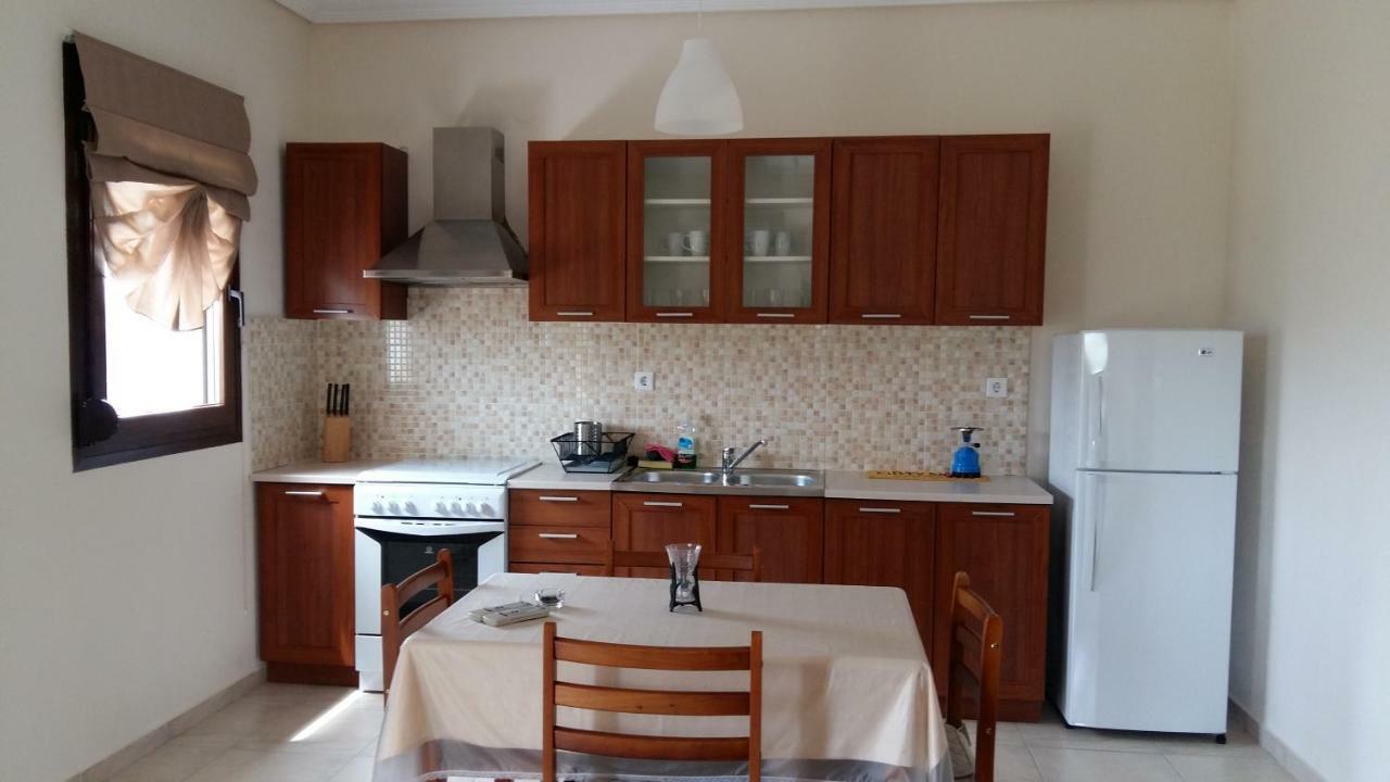 Gougousis Apartments Kaloyiros Ngoại thất bức ảnh