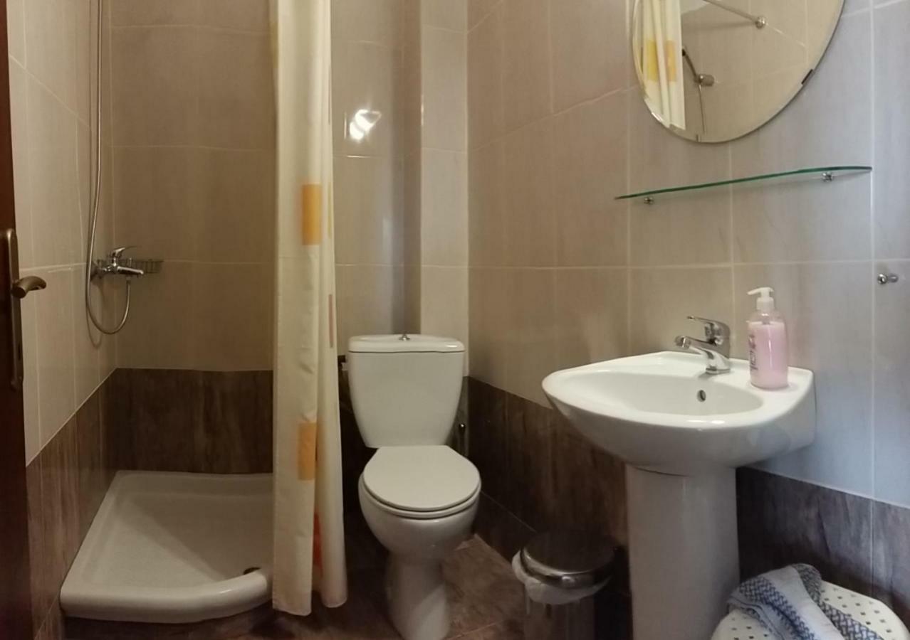 Gougousis Apartments Kaloyiros Ngoại thất bức ảnh